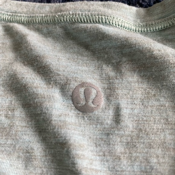 GUC Lululemon tank - Picture 3 of 6